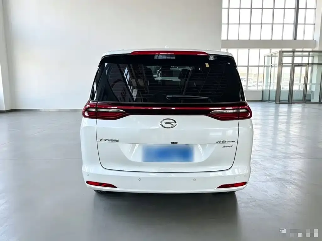 GAC Motor Trumpchi M6 — фото 9