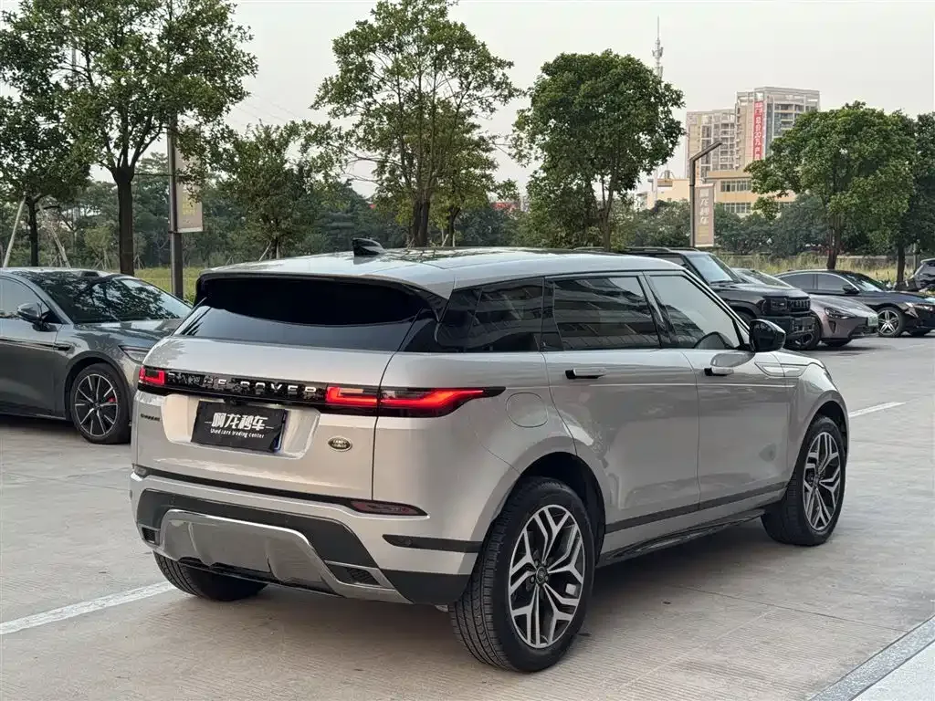 Land Rover Evoque — фото 6