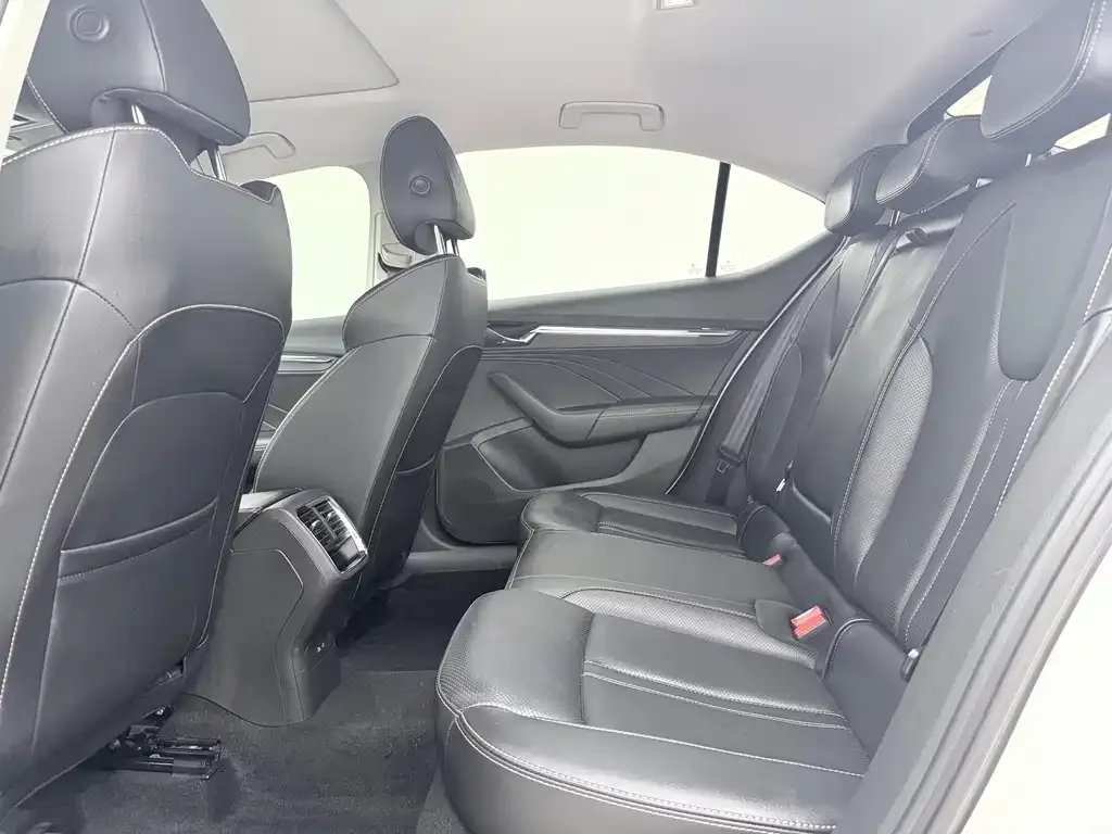 Skoda Octavia — фото 10