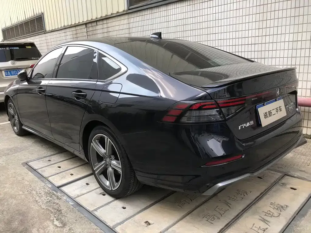Honda Accord — фото 3