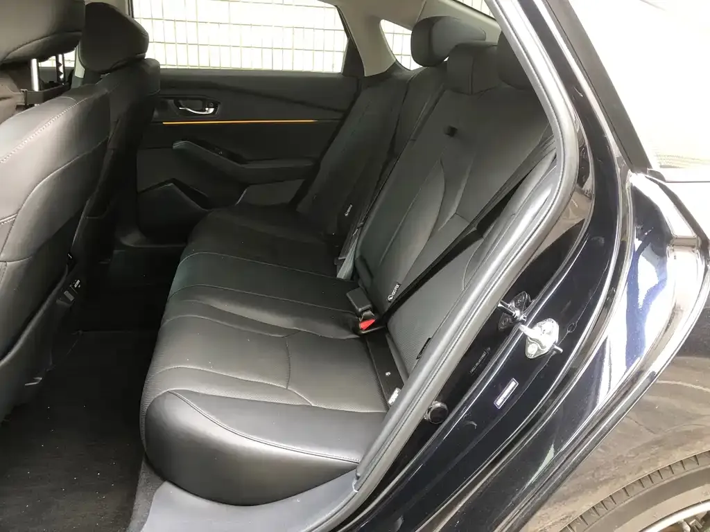 Honda Accord — фото 6