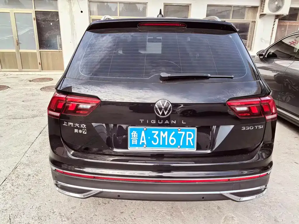Volkswagen Tiguan L — фото 8
