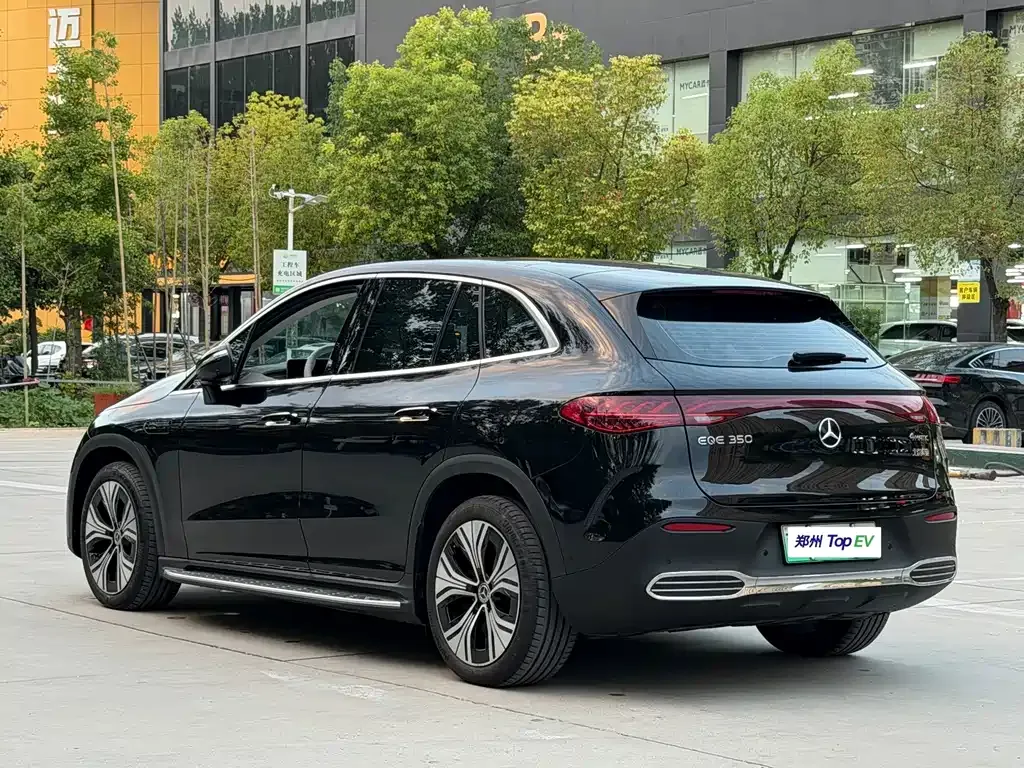 Mercedes-Benz EQE SUV — фото 10