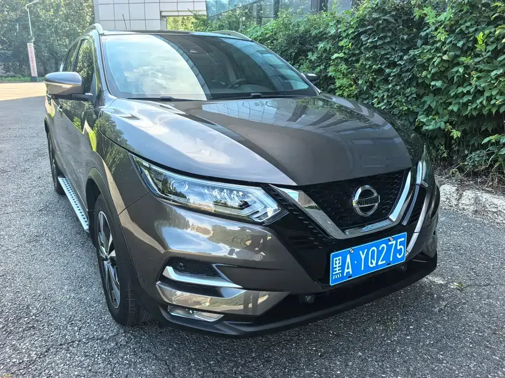 Nissan Qashqai — фото 9