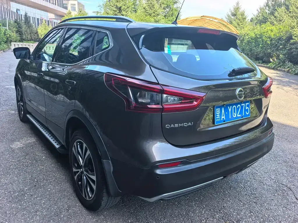 Nissan Qashqai — фото 8