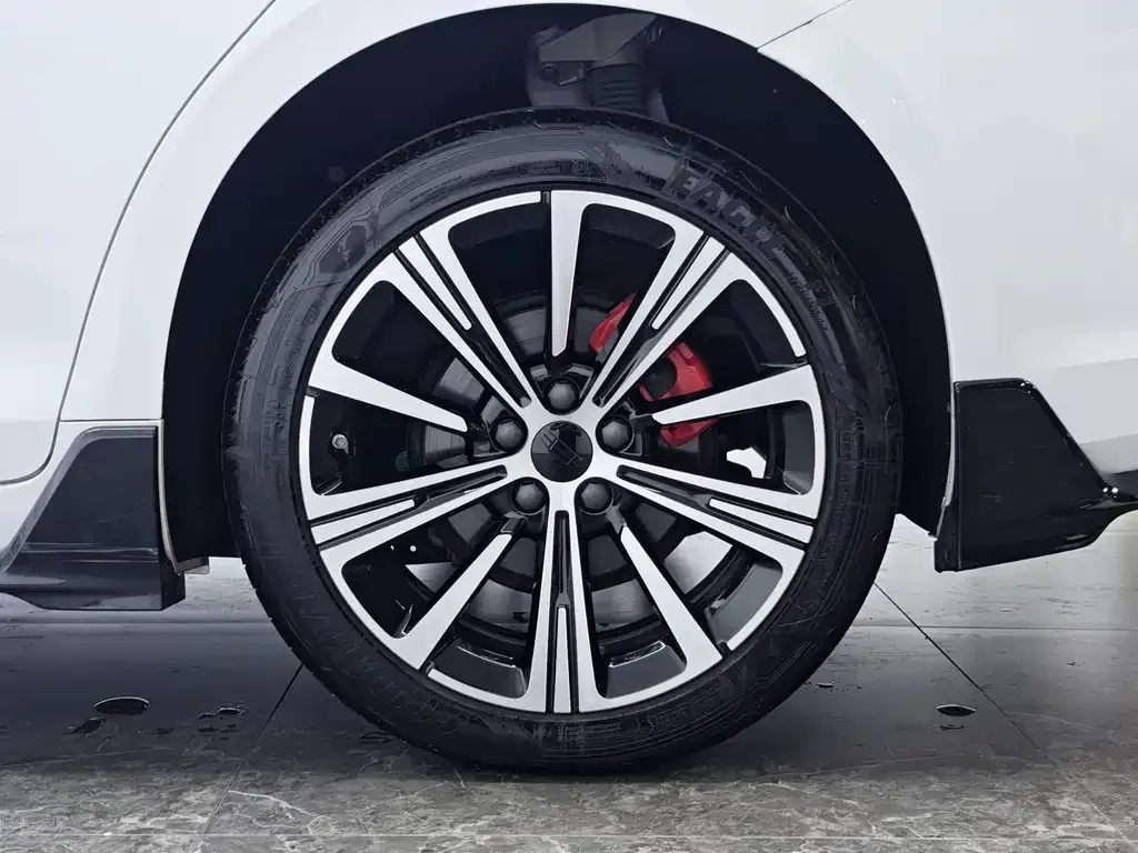 Geely Xingrui — фото 10