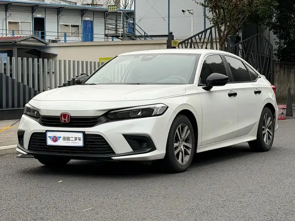Honda Civic — фото 1