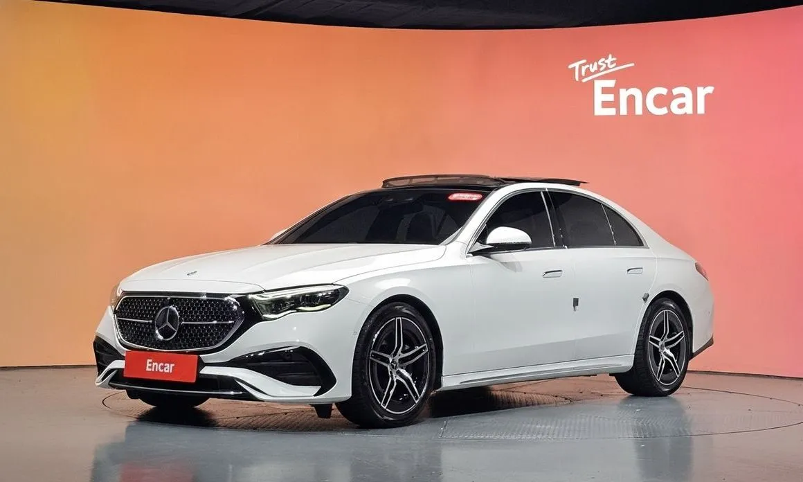 Mercedes-Benz E-Class — фото 1