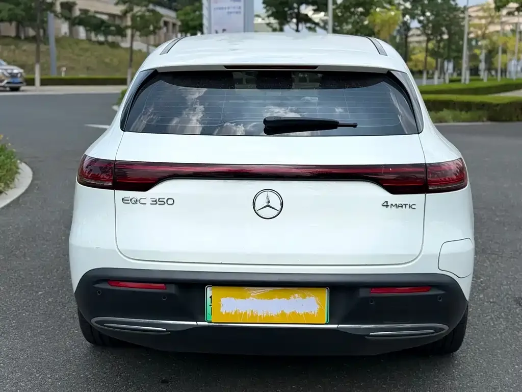 Mercedes-Benz EQC — фото 4