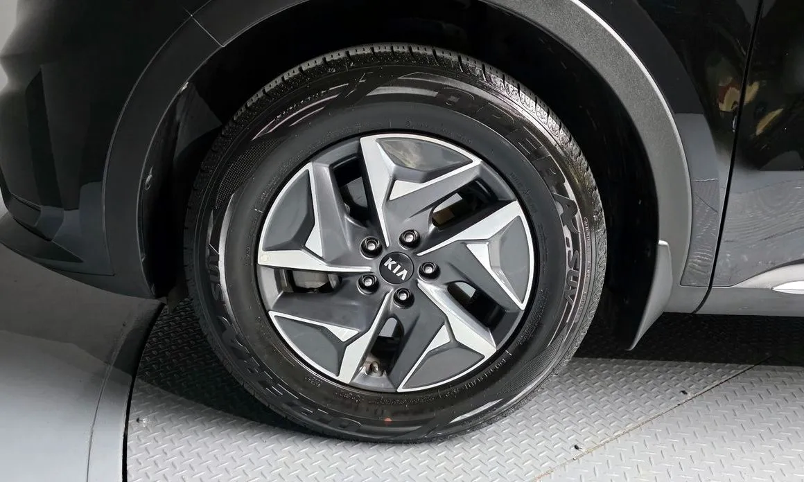 Kia Sorento — фото 4