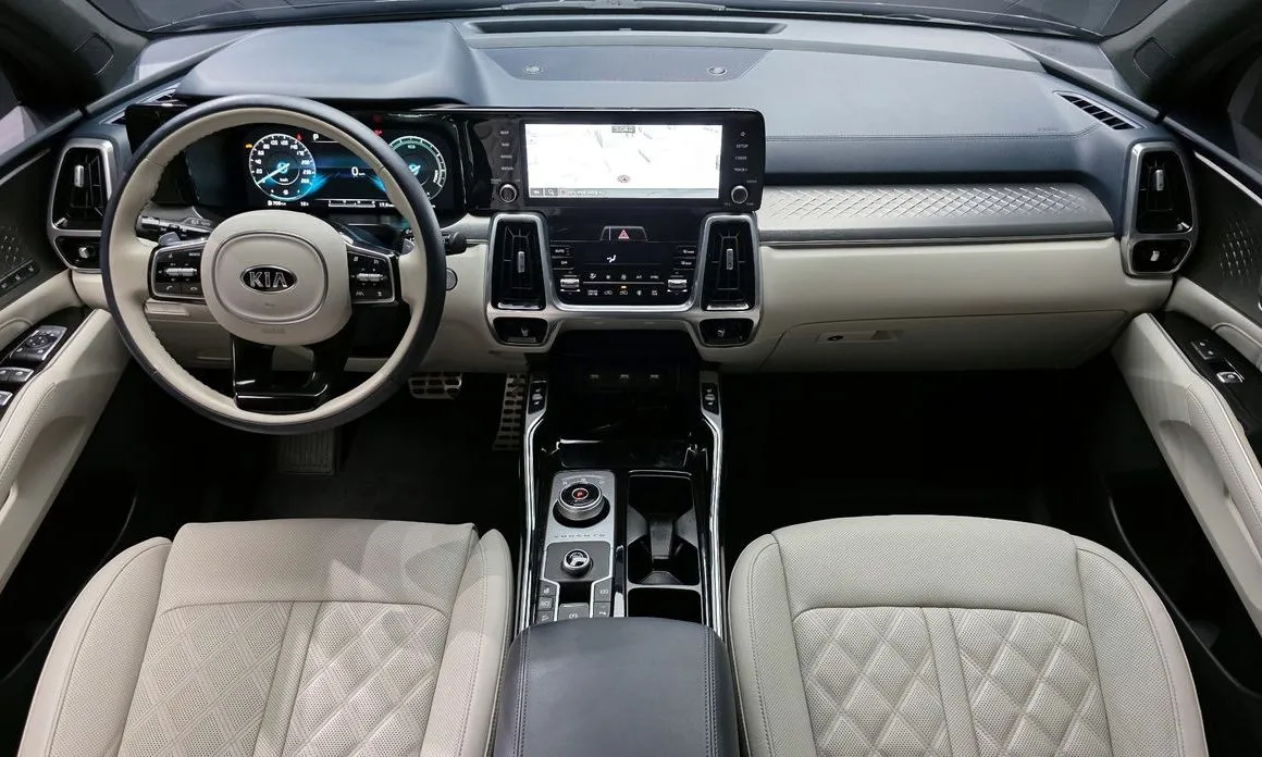 Kia Sorento — фото 5