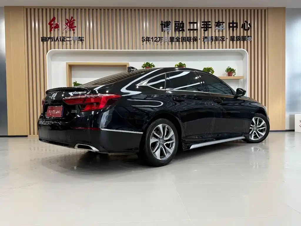 Honda Inspire — фото 6