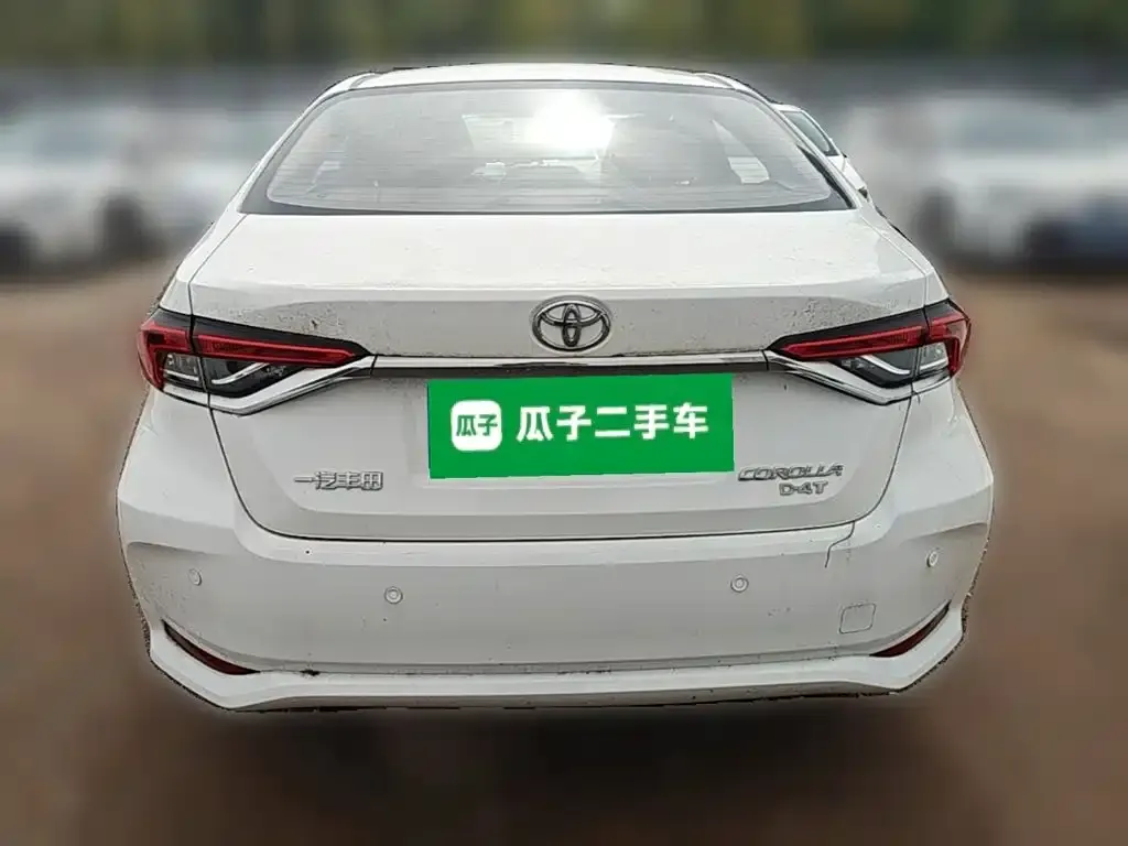 Toyota Corolla — фото 2