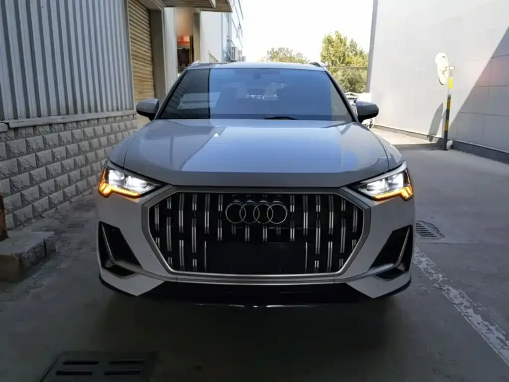Audi Q3 — фото 7