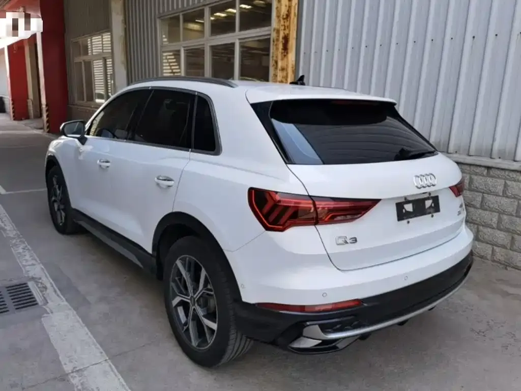 Audi Q3 — фото 10