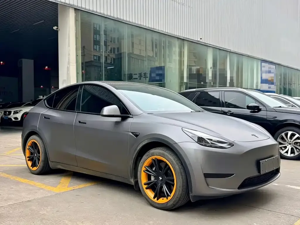Tesla Model Y — фото 3