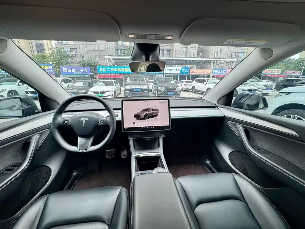 Tesla Model Y — фото 7