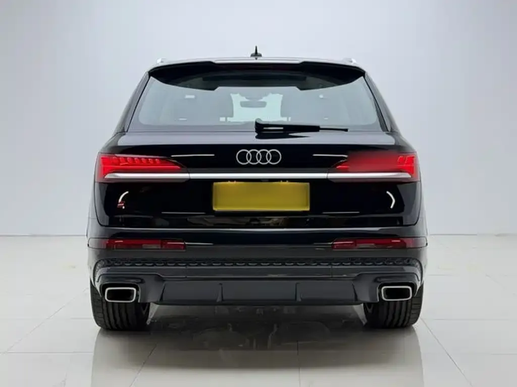 Audi Q7 — фото 8