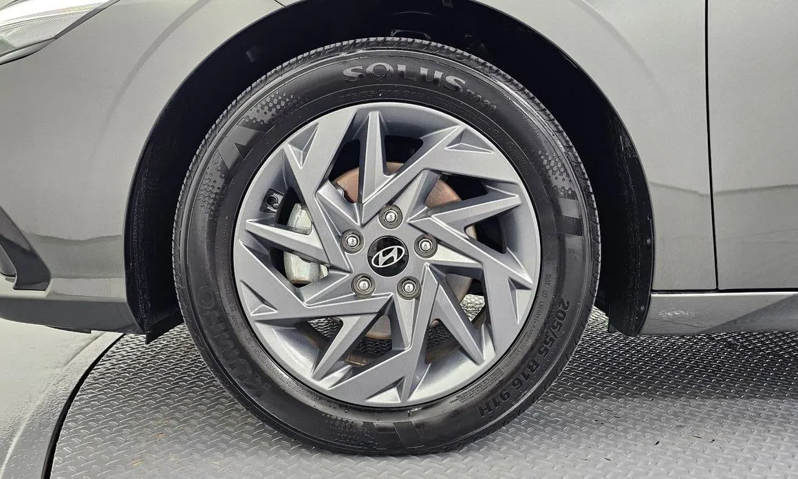 Hyundai AVANTE — фото 3