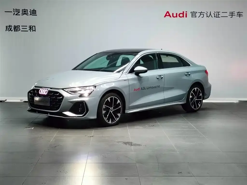 Audi A3 — фото 1
