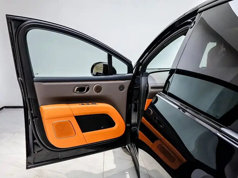 Li Auto Li i6 — фото 10