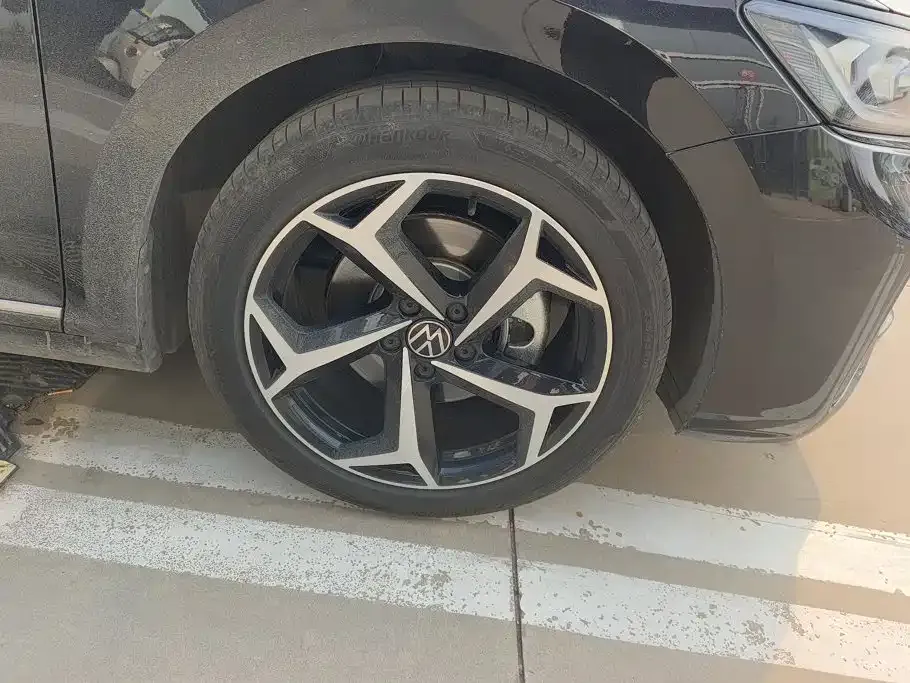 Volkswagen Passat — фото 9