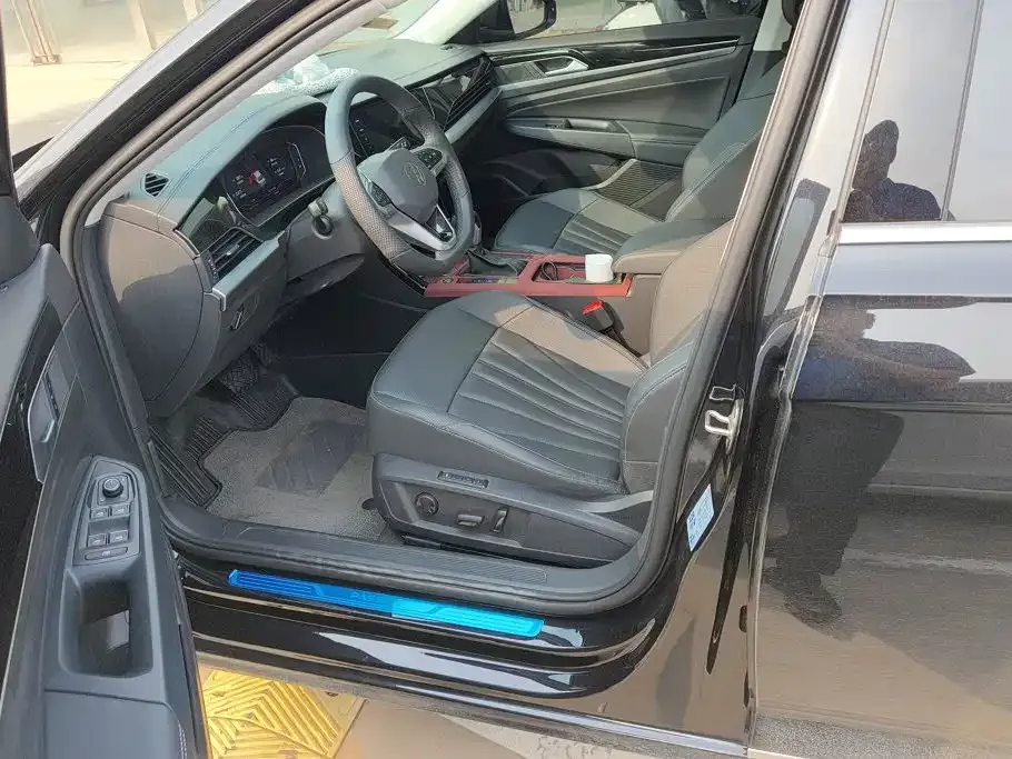 Volkswagen Passat — фото 5