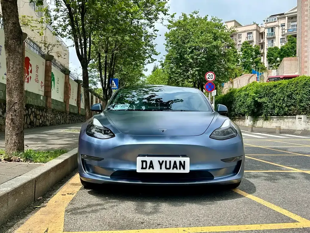 Tesla Model 3 — фото 4