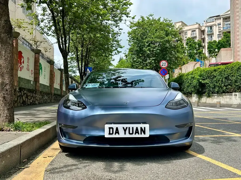 Tesla Model 3 — фото 7