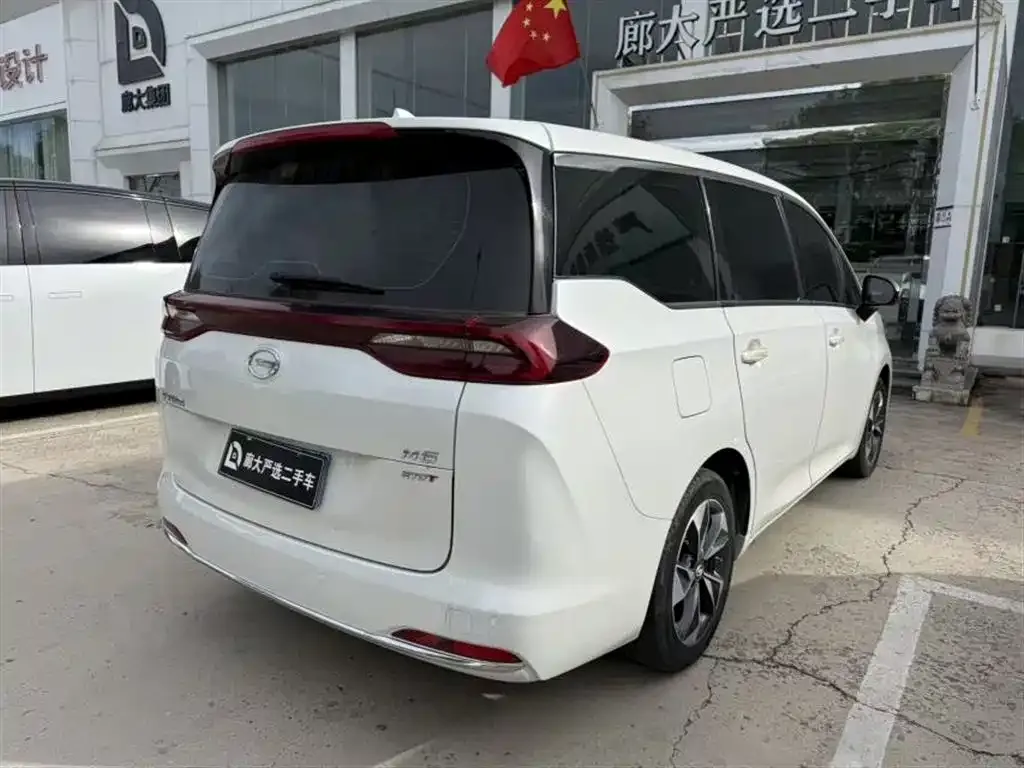 GAC Motor Trumpchi M6 — фото 10