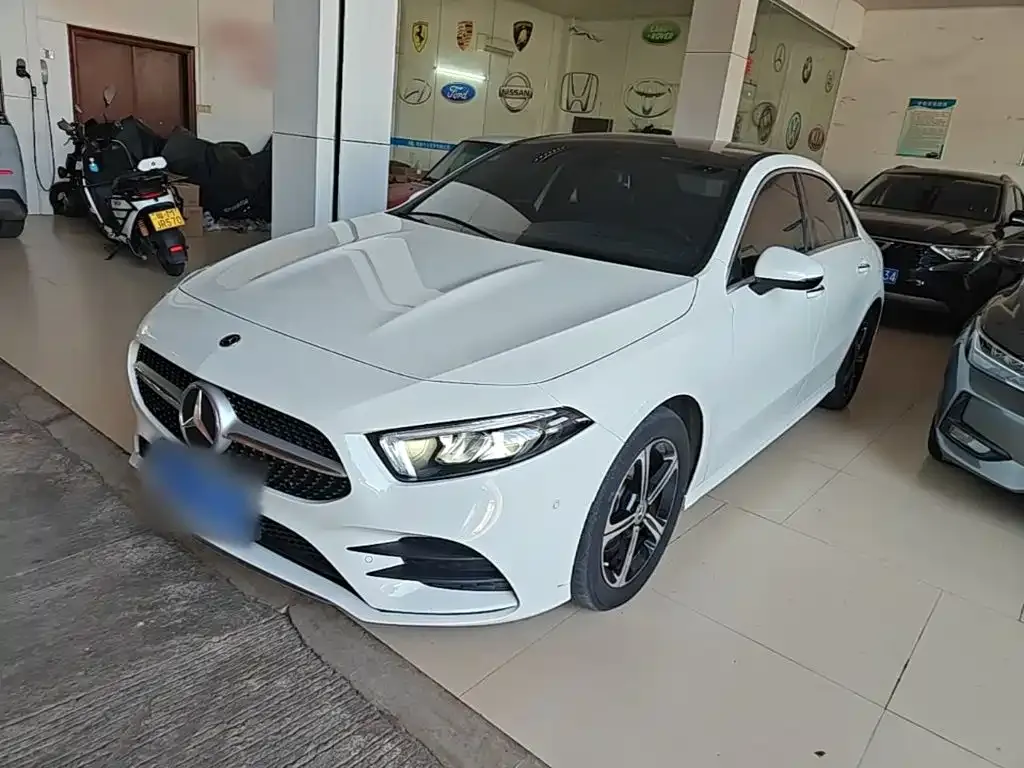 Mercedes-Benz A-Class — фото 1