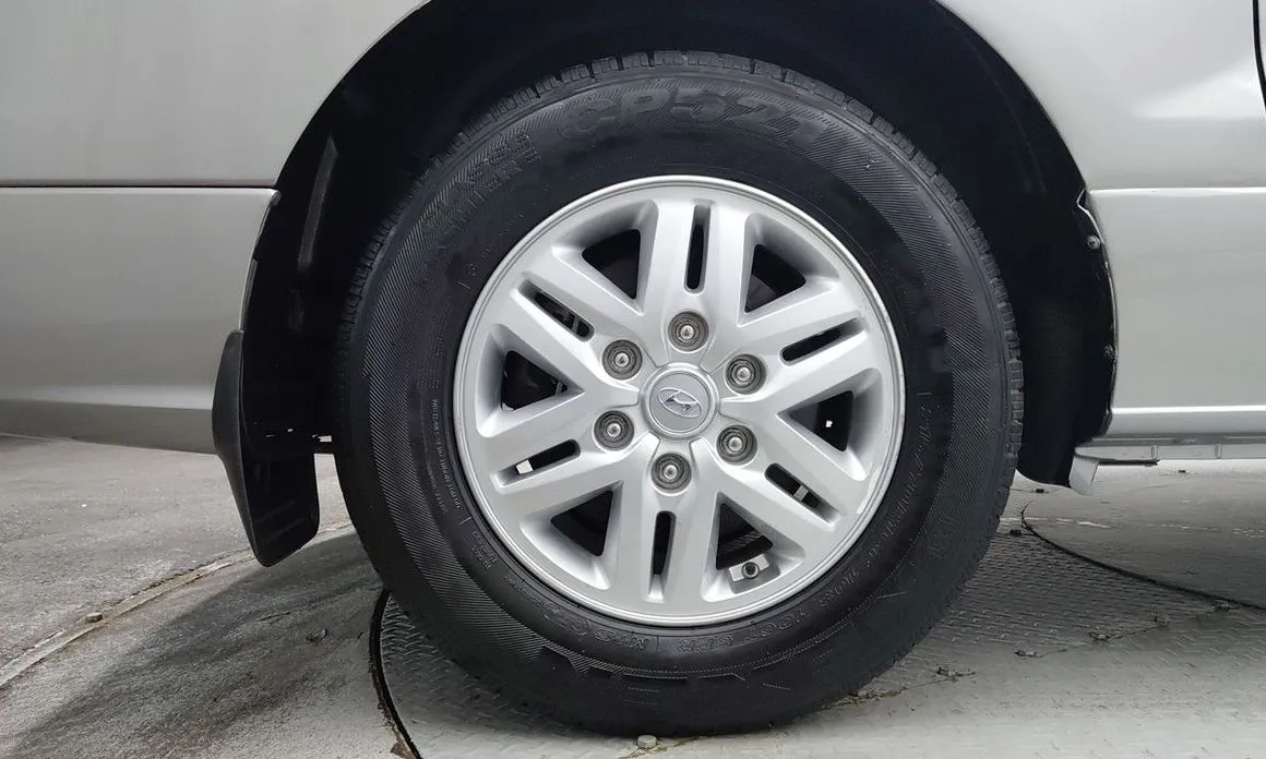 Hyundai Starex — фото 10