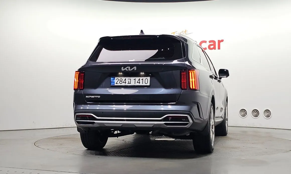 Kia Sorento — фото 5
