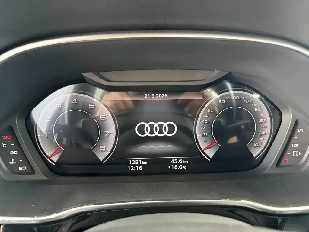 Audi Q3 — фото 3