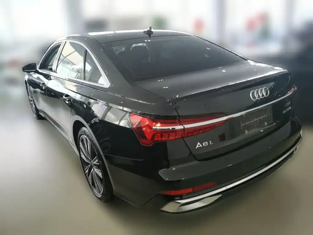Audi A6L — фото 4