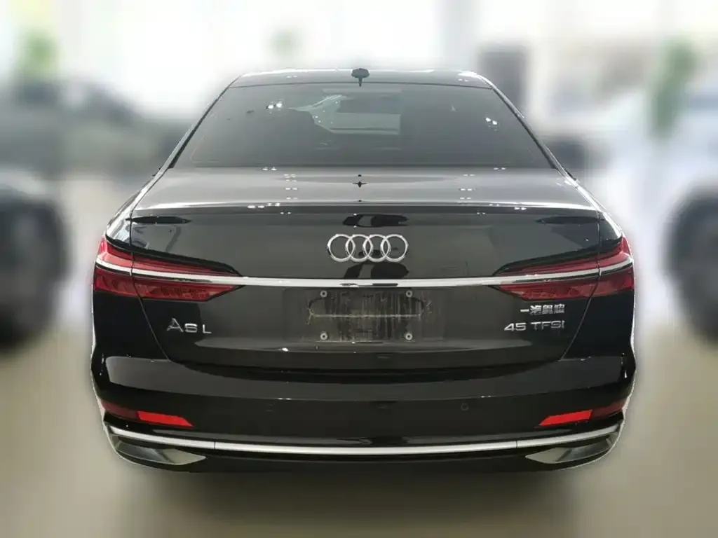 Audi A6L — фото 7