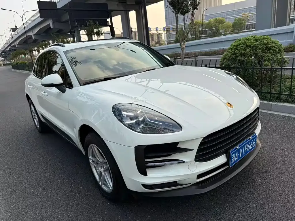 Porsche Macan — фото 10