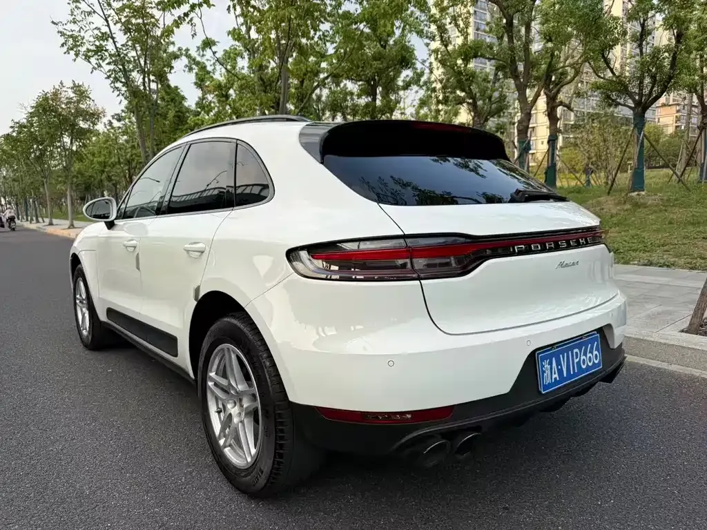 Porsche Macan — фото 5