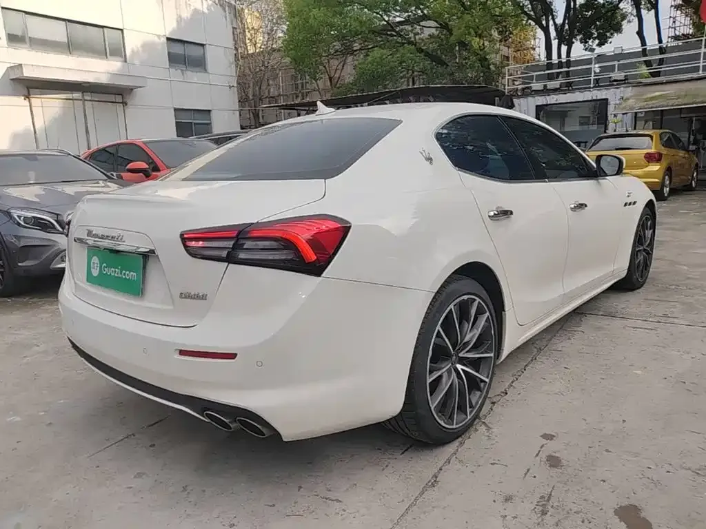 Maserati Ghibli — фото 7
