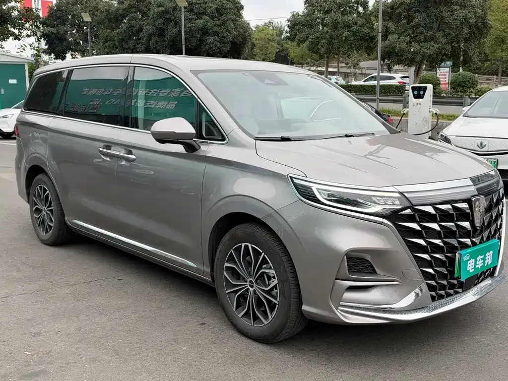 Roewe iMAX8 New Energy — фото 7