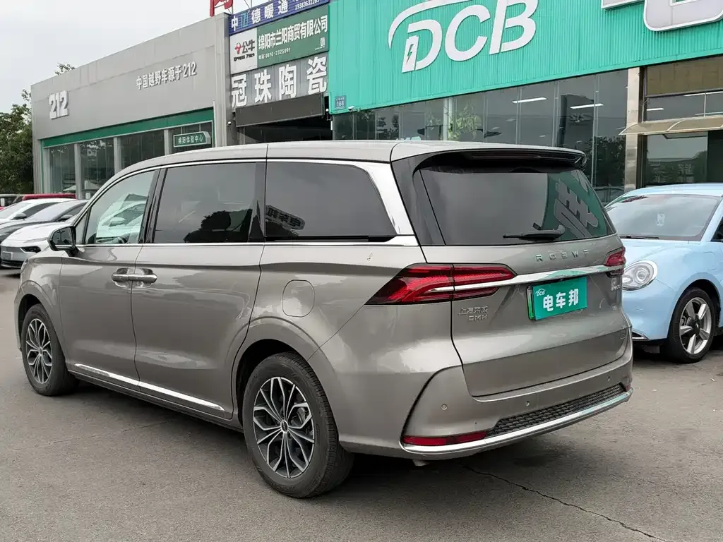 Roewe iMAX8 New Energy — фото 6