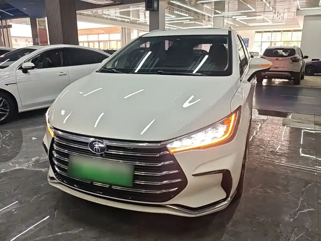 BYD MAX New Energy — фото 8