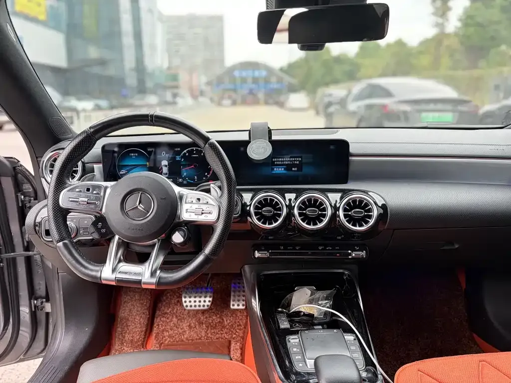 Mercedes-Benz CLA AMG — фото 2