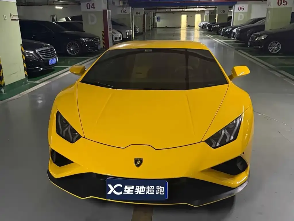 Lamborghini Huracan — фото 1
