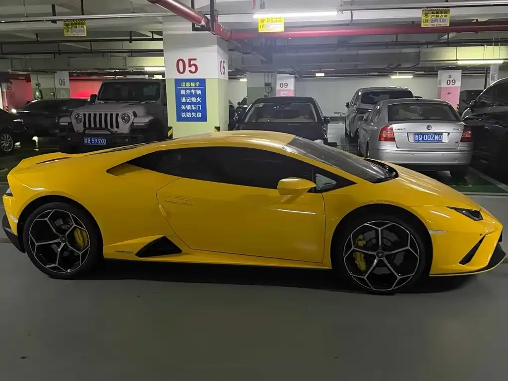 Lamborghini Huracan — фото 8