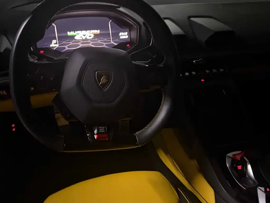 Lamborghini Huracan — фото 5