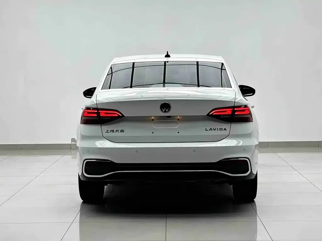 Volkswagen Lavida — фото 4