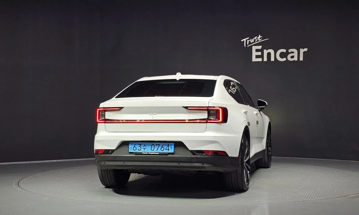 Polestar Polestar 2 — фото 4