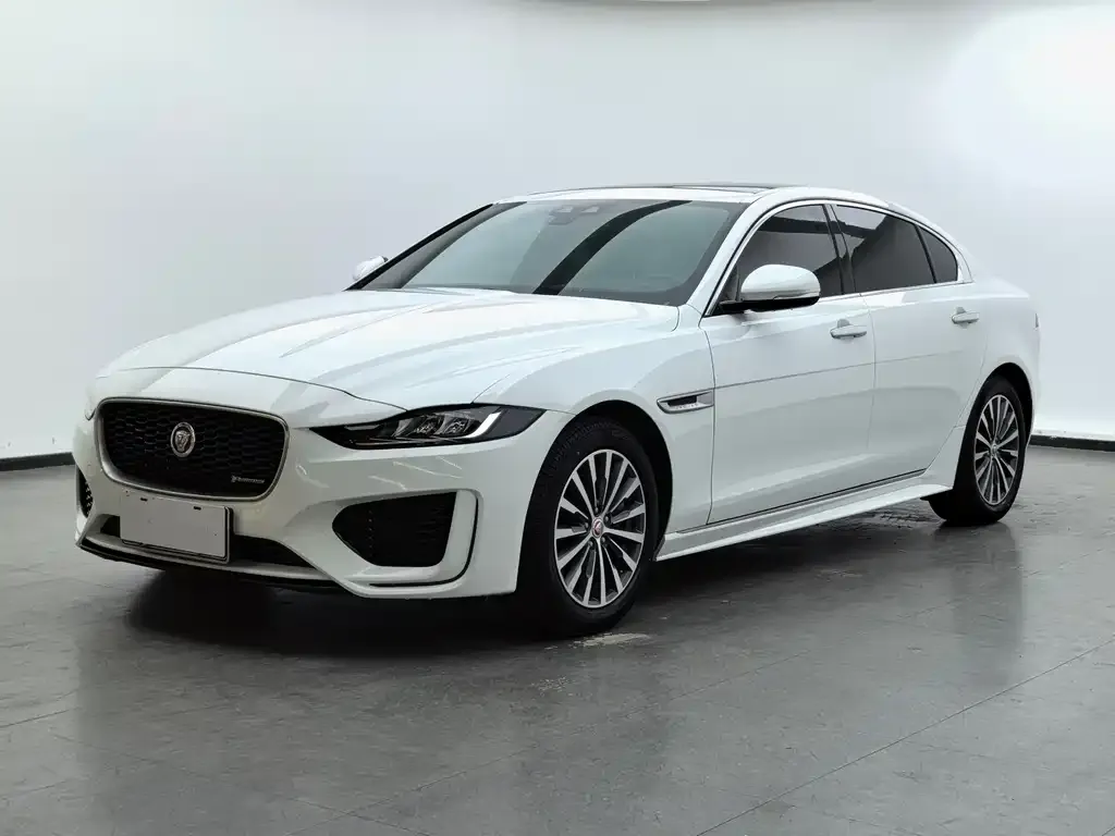 Jaguar XEL — фото 1