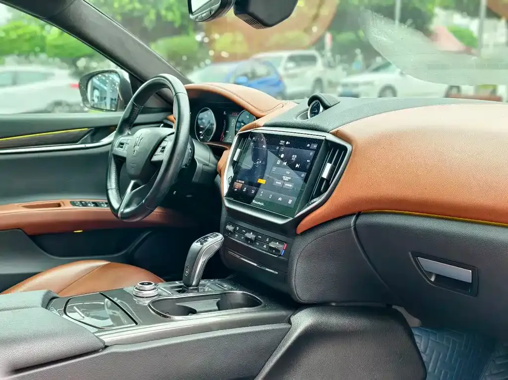 Maserati Ghibli — фото 4